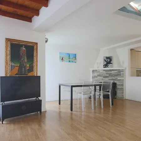 Italianway - Riva Soldino 9 Апартаменты *